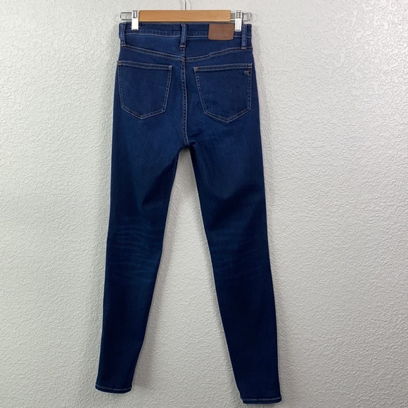 Madewell 9" Mid-Rise Skinny Jeans in Larkspur Wash - Picture 7 of 11